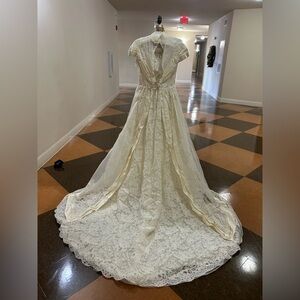Vintage wedding dress